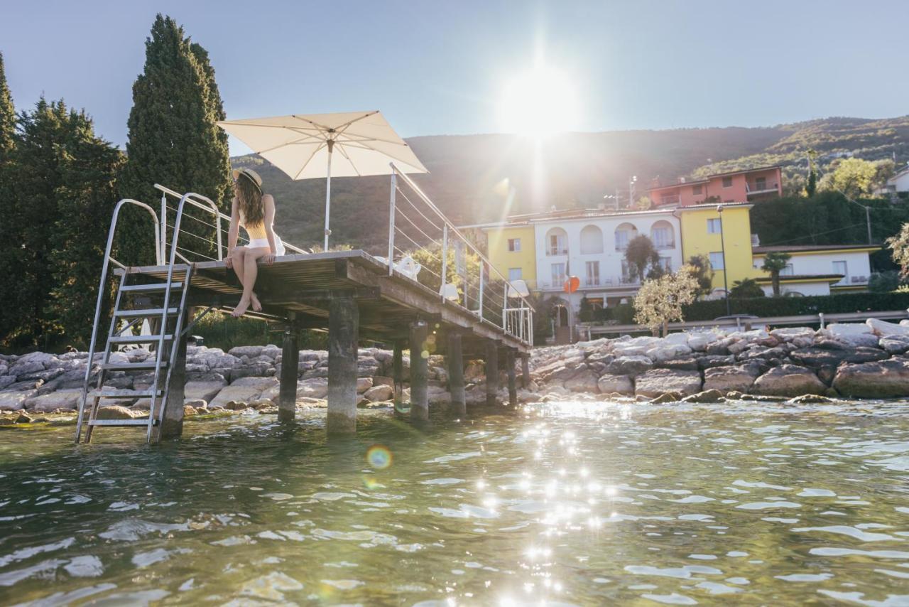 Hotel Orione - Lake Front Hotel Brenzone sul Garda Exterior foto