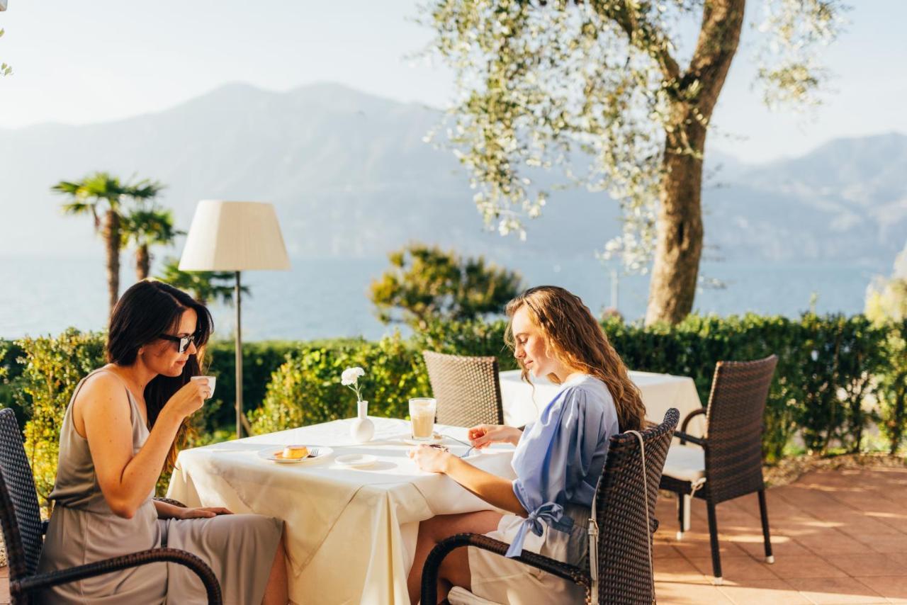Hotel Orione - Lake Front Hotel Brenzone sul Garda Exterior foto